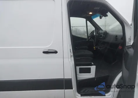 2019 Mercedes-Benz Sprinter 2500 Standard Roof I4 из США, поврежденный, VIN WD3PF0ED5KT004033